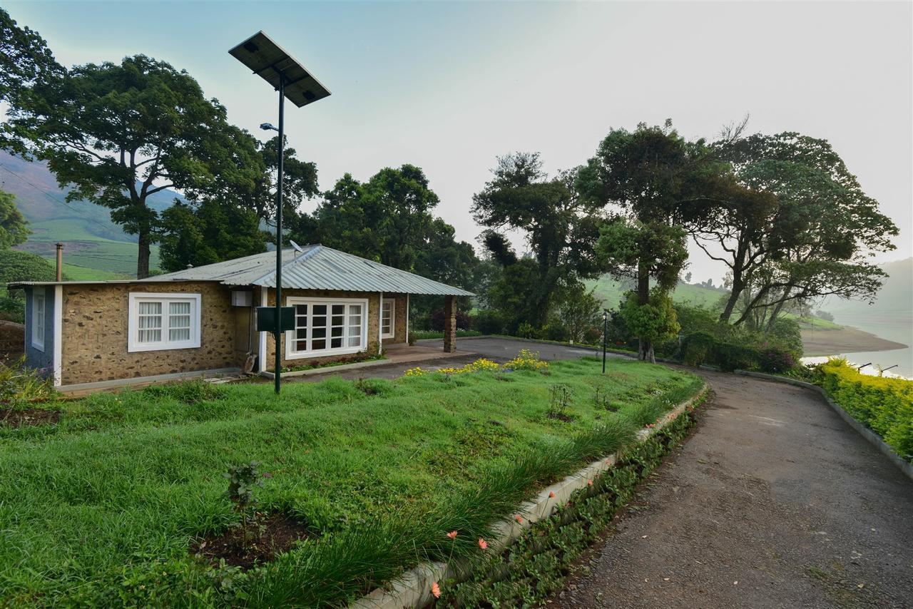 Отель Manalar Gudalur  Экстерьер фото